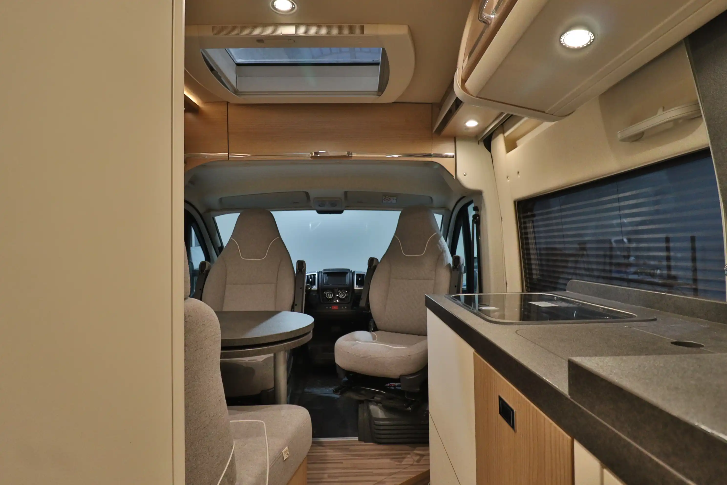 CARTHAGO Malibu Van 640 LE First Class